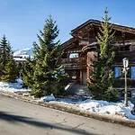 Chalet Familial Authentique Avec Spa, Jacuzzi Et Hammam - Courchevel 1850 - Fr-1-613A-26