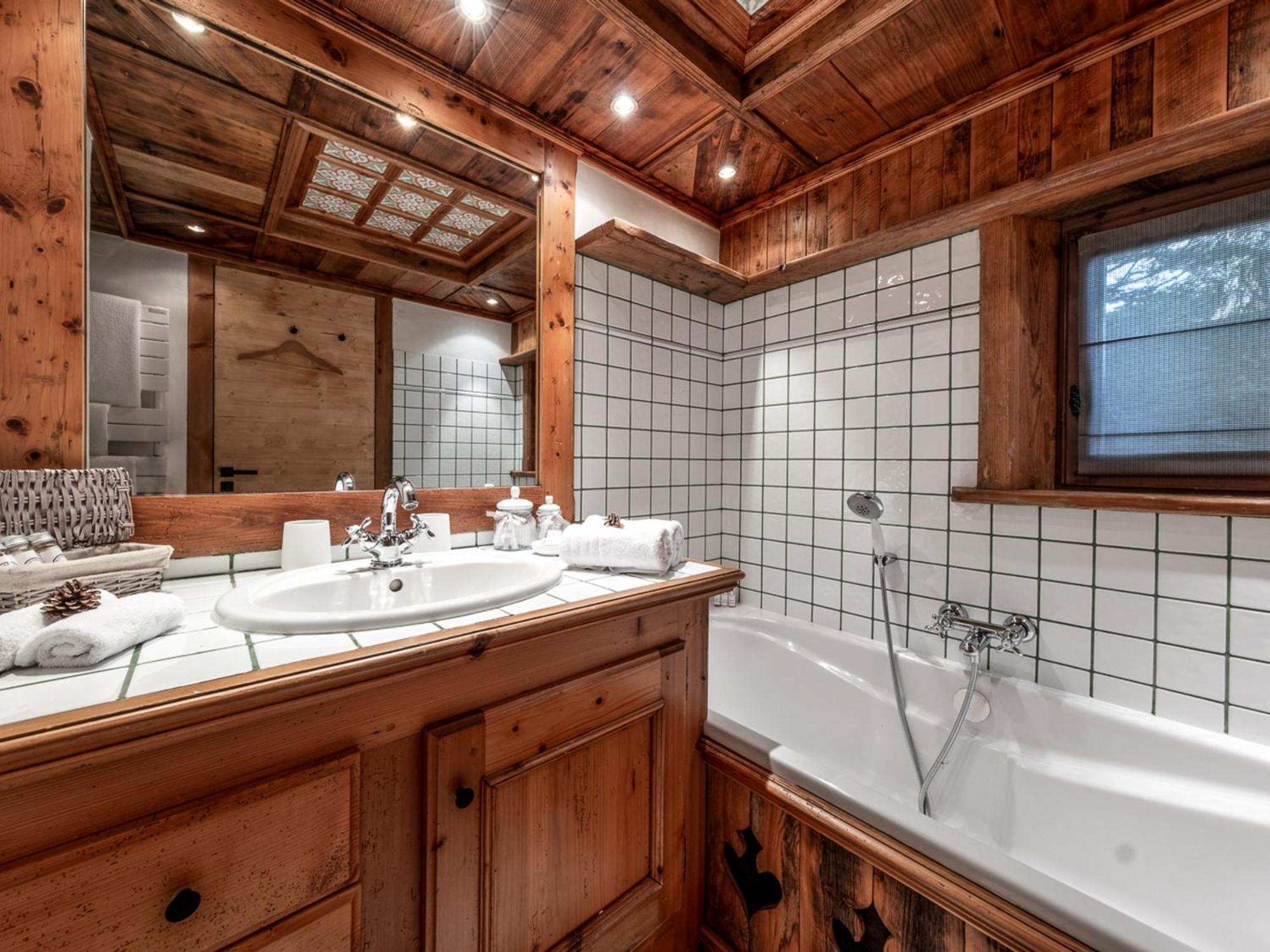 Familial Authentique Avec Spa, Jacuzzi Et Hammam - 1850 - Fr-1-613a-26 *